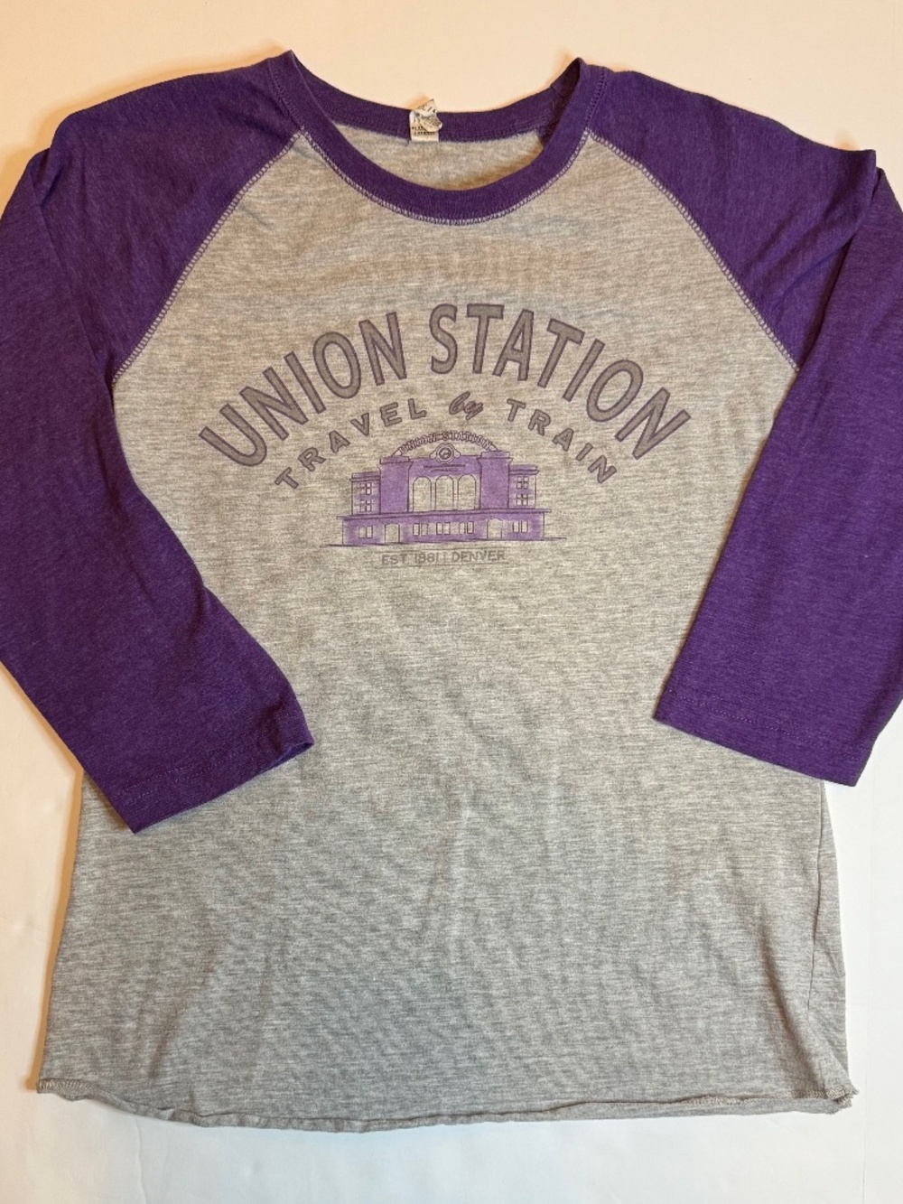 Union Station Denver Travel by Train Raglan 3/4 Sleeve Graphic Tee Gray Purple